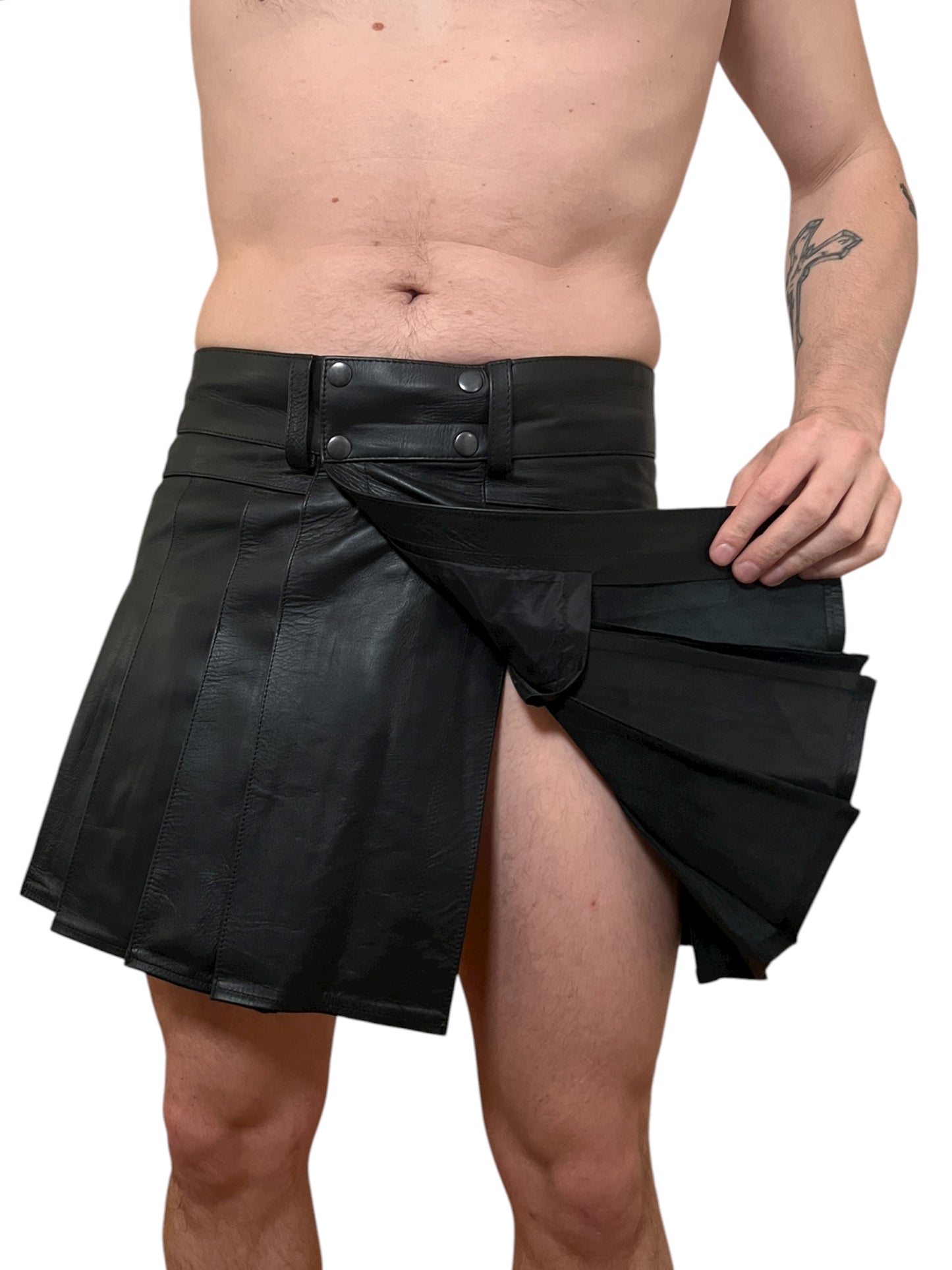 Läder kilt för män i svart äkta skinn, BDSM och gay