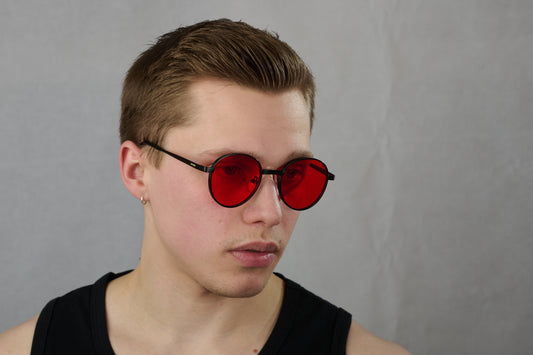 Gafas de sol con lentes polarizadas rojas. No 25