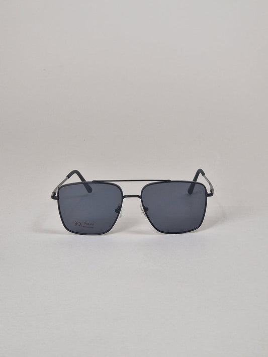 Solglasögon, polariserade svart-tintade herrglasögon. No.33