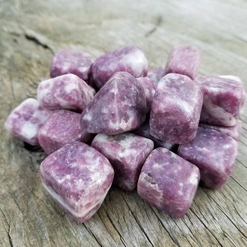 Tumbled crystal, lavenderine