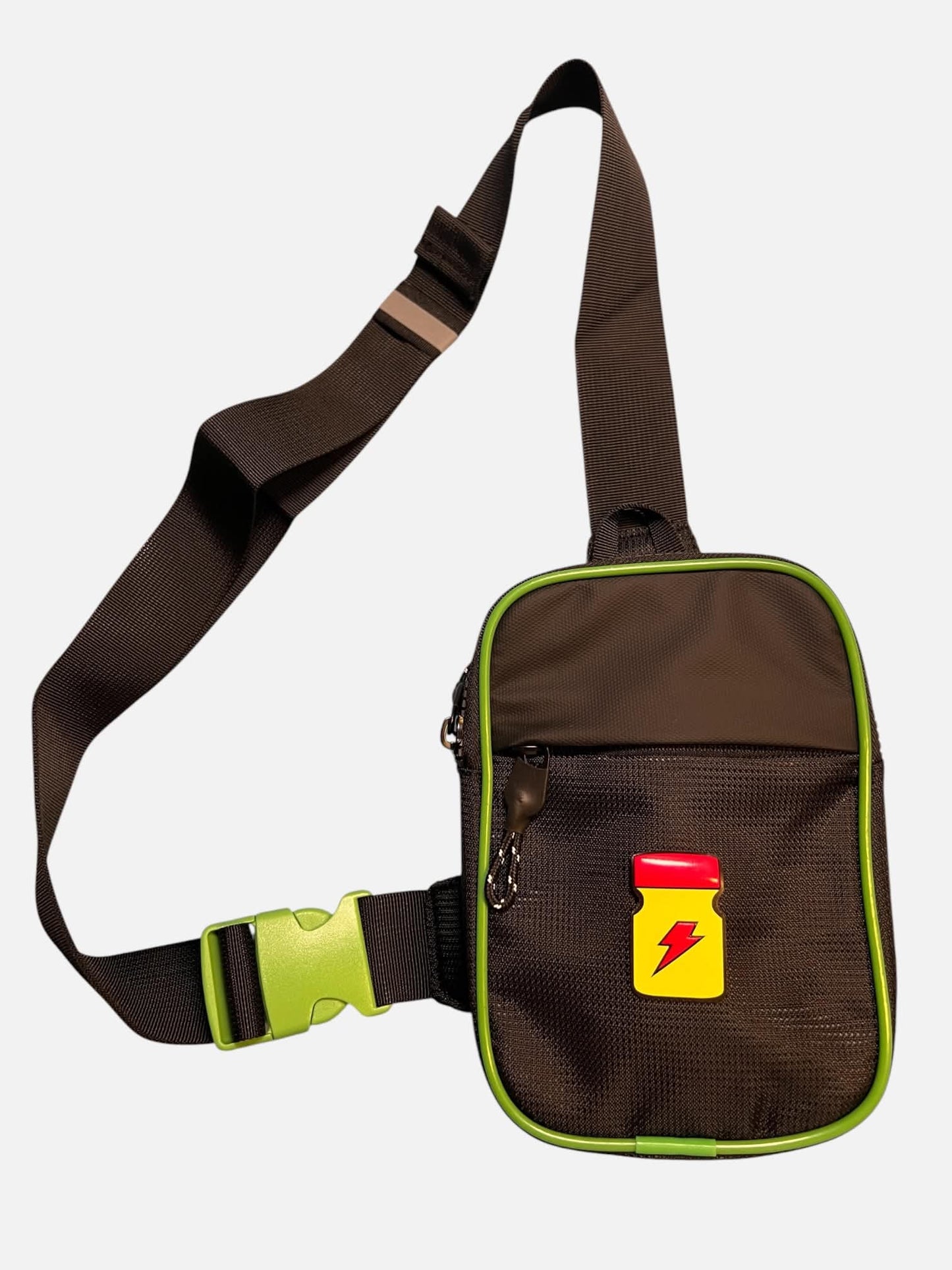Chest bag, sling bag, i svart och grönt med olika 3d tryck som poppers, GAYMER mfl