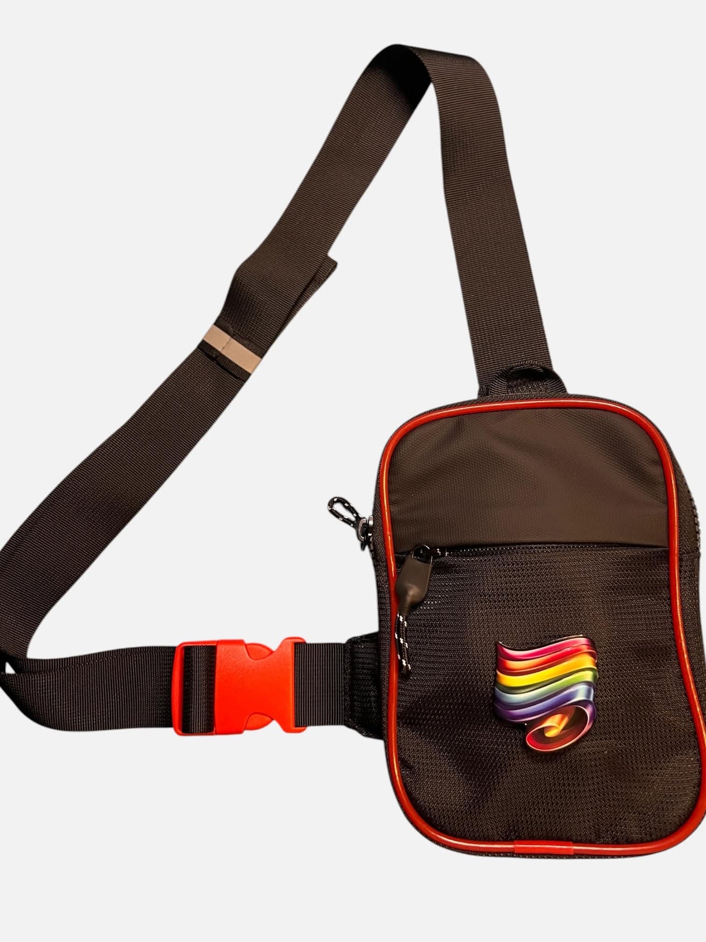Chest bag, sling bag, i svart och rött med olika 3d tryck som GAYMER, EWW KEEP YOUR KIDS AWAY mfl