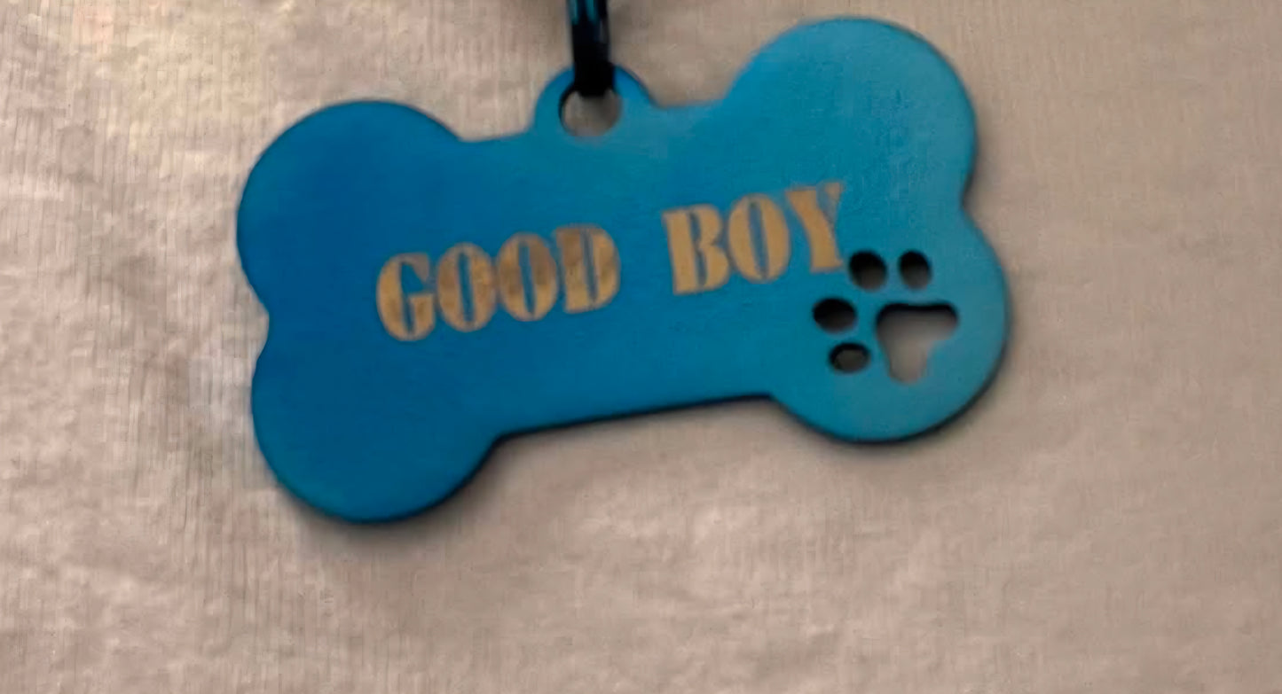 Halsband, tjock kedja, med ben för valpar som gillar puppy play med texterna, good boy, WOOF eller puppy