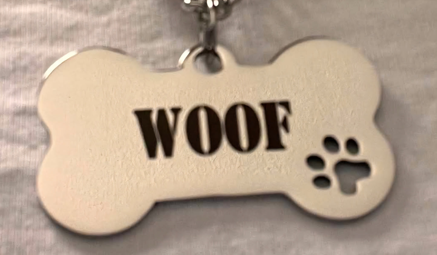 Halsband, tjock kedja, med ben för valpar som gillar puppy play med texterna, good boy, WOOF eller puppy