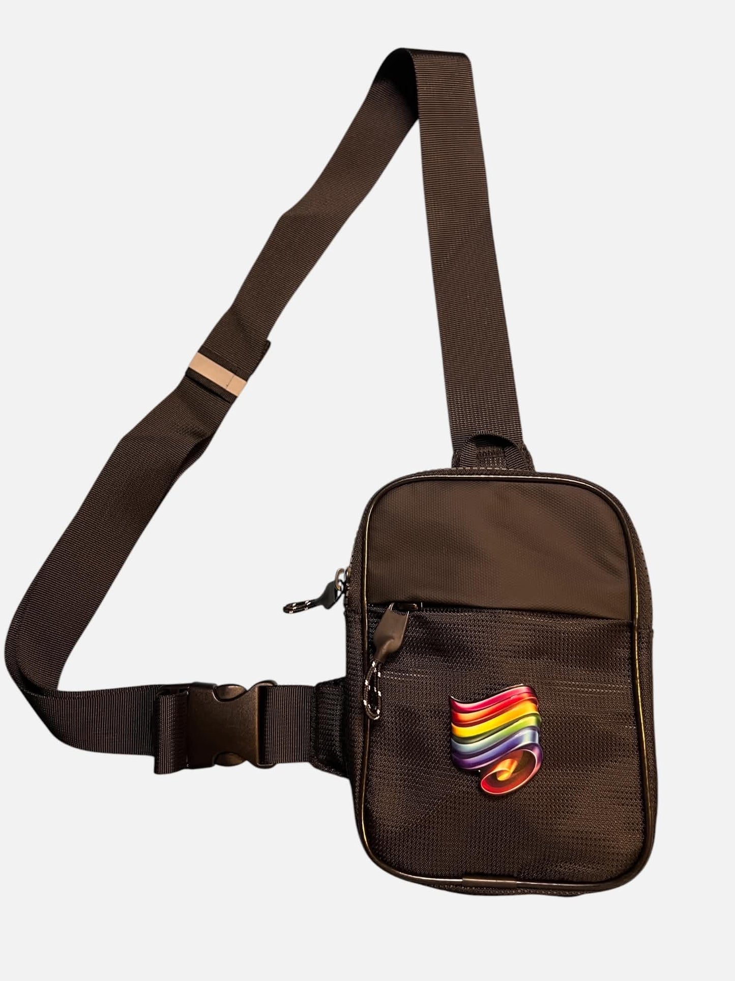 Chest bag, sling bag, i svart med olika 3d tryck som RETIRED TWINK,  WOOF mfl