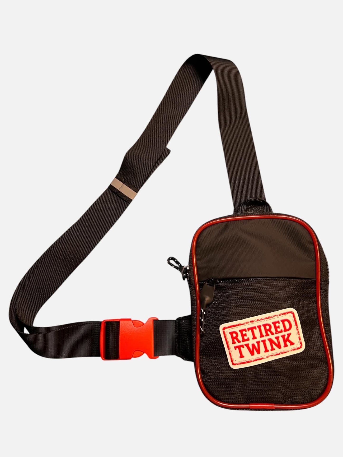 Chest bag, sling bag, i svart och rött med olika 3d tryck som GAYMER, EWW KEEP YOUR KIDS AWAY mfl