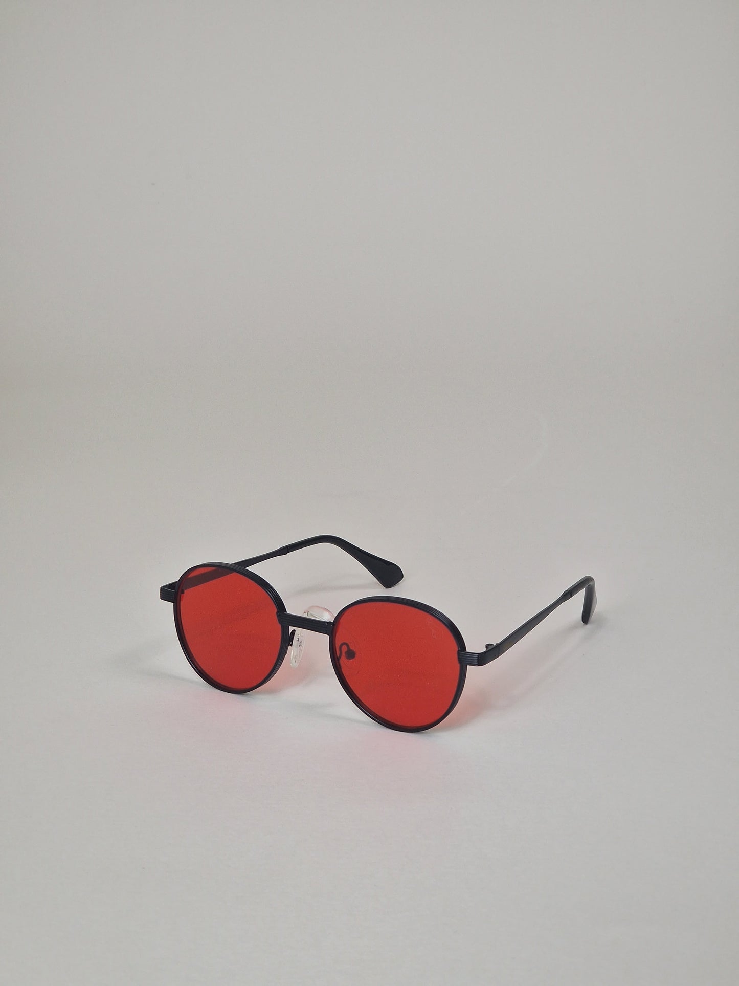 Sunglasses, model 25 - Red tinted.