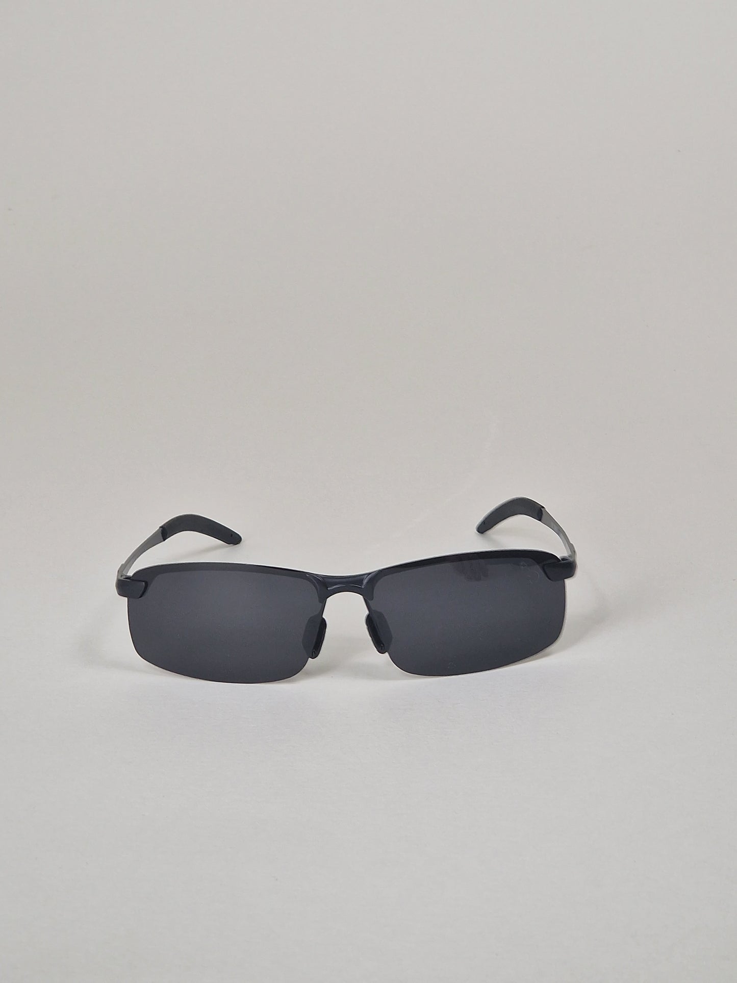 Sunglasses, model 36 - Black tinted.