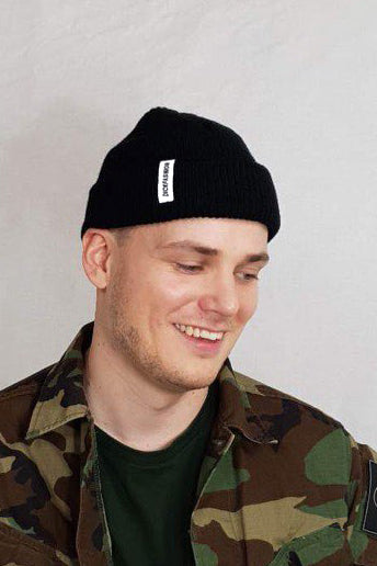 Beanies, varm och snygg mössa för herr och dam i många färger
